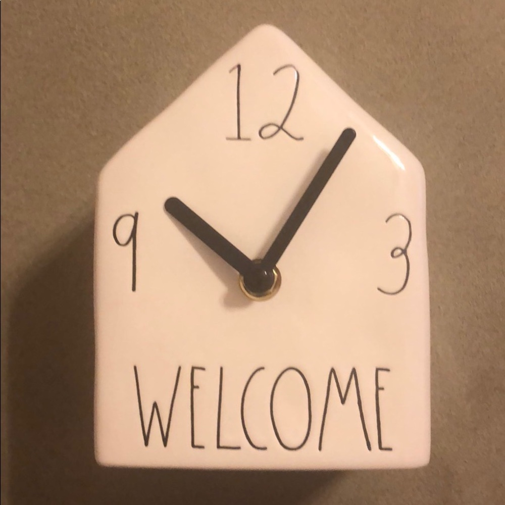 Rae Dunn ‘Welcome’ Birdhouse Clock